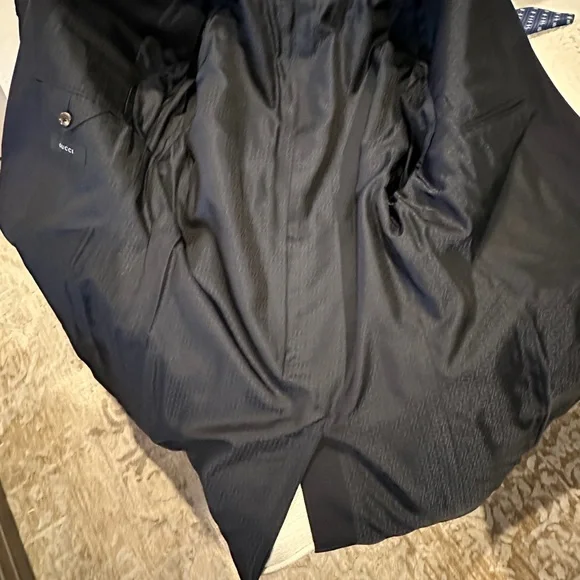 Gucci Men's Navy Suit - Picture 6 of 8